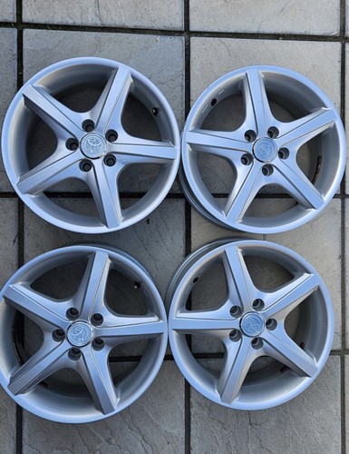 Toyota yaris corolla - x4,